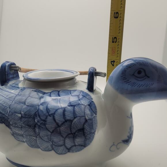 Vintage Blue & White Duck Teapot Hand Painted Wrapped in Wood Metal Handle - Picture 10 of 10